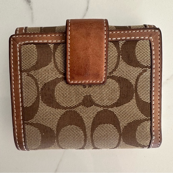 Vintage Coach Leatherware Trifold Wallet in Jacquard Fabric in Tan and Brown - Picture 2 of 7